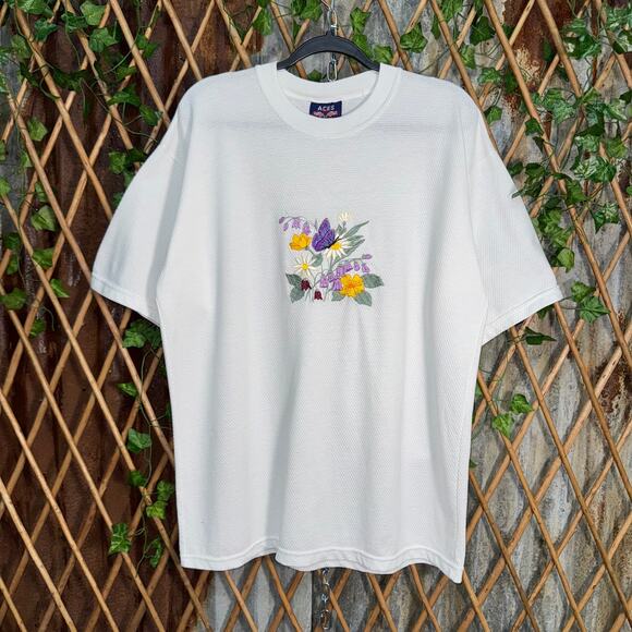 Vintage Y2K cottage 2000s flower butterfly embroider t-shirt - Picture 1 of 4